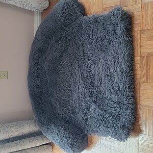 Luxurious Gray Faux Fur Bedding (NWOT)